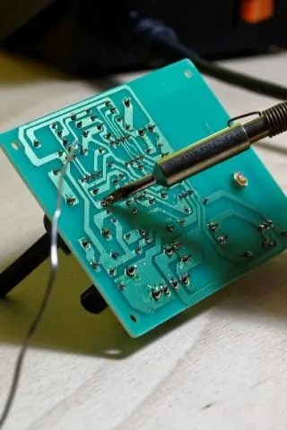 What is Solder Thieving? - RUSH PCB Ltd