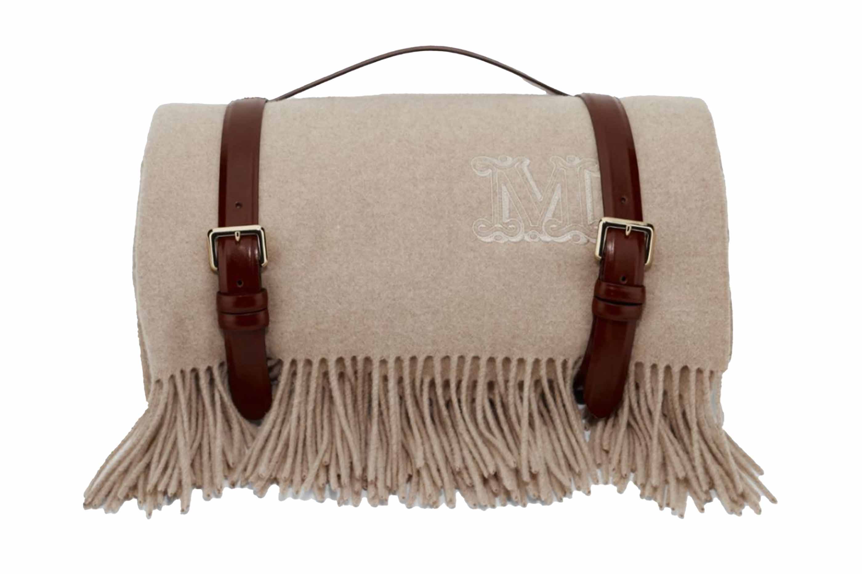 Van Cleef & Arpels in 2023 Michelle yeoh, Celebrities, Michelle