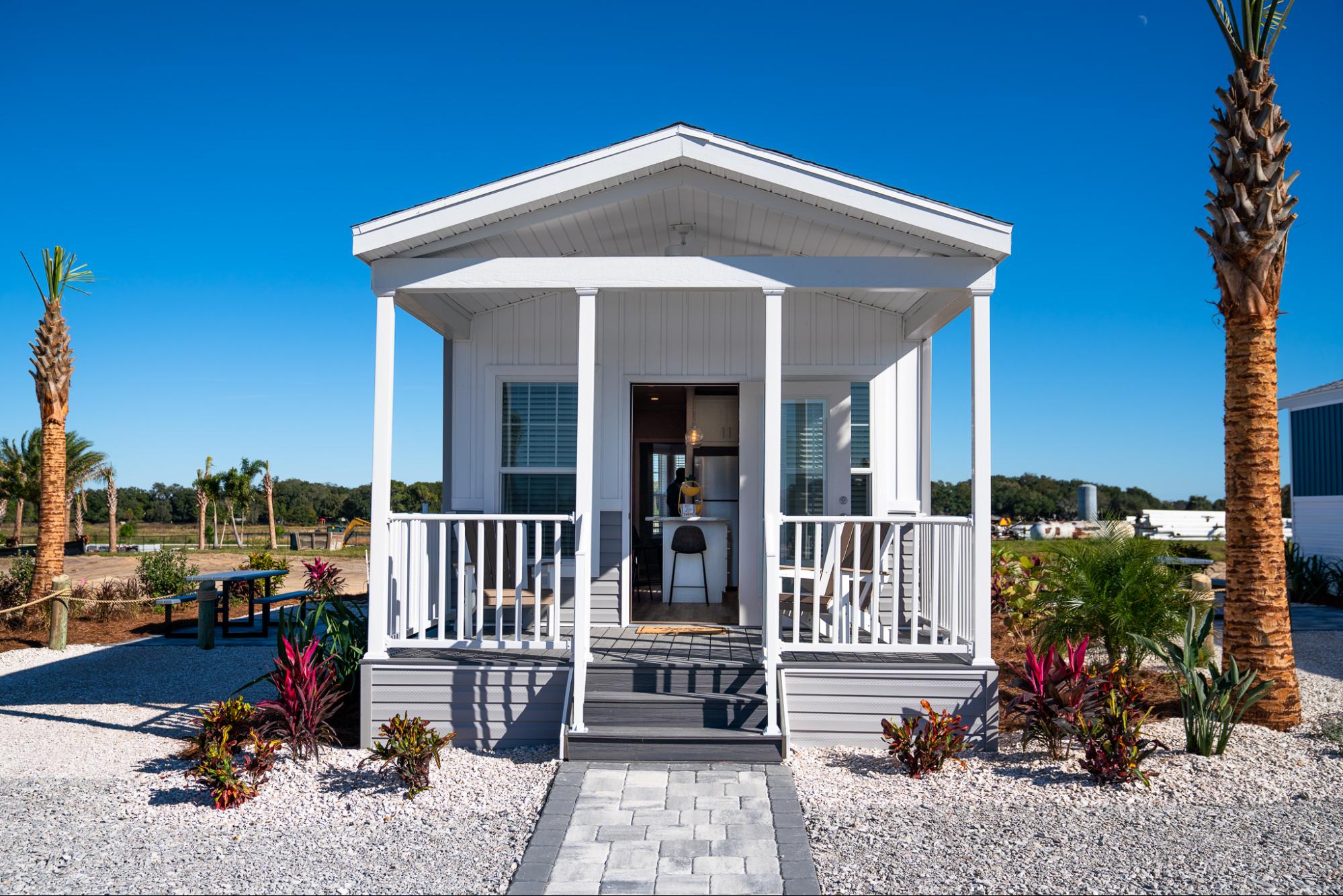 Enjoy Central Florida to its Fullest at Cabana Club RV Resort and