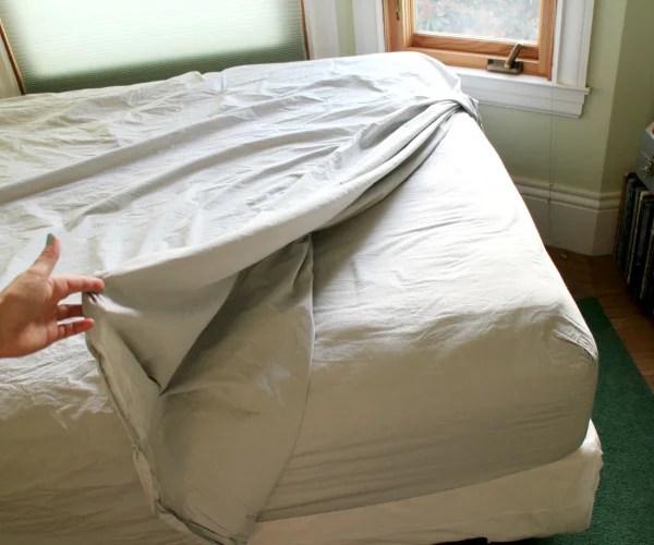 How To Short Sheet A Bed? RVing Beginner