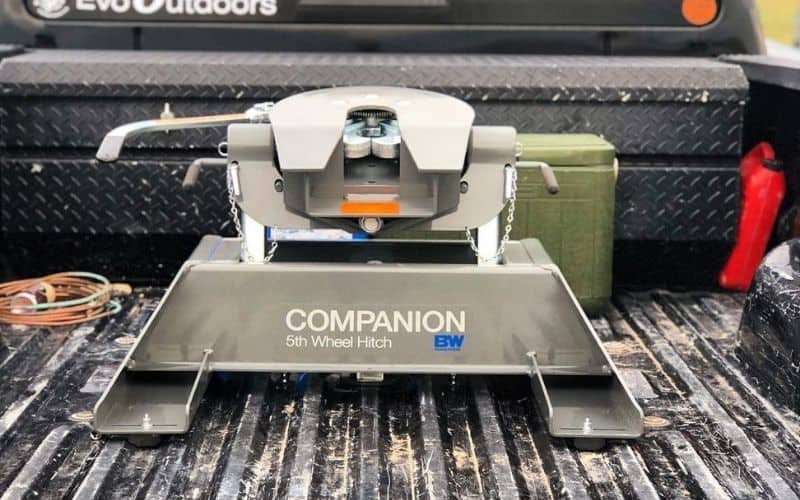 4 Removable 5th Wheel Hitches That Leaves Truck Bed With Ease
