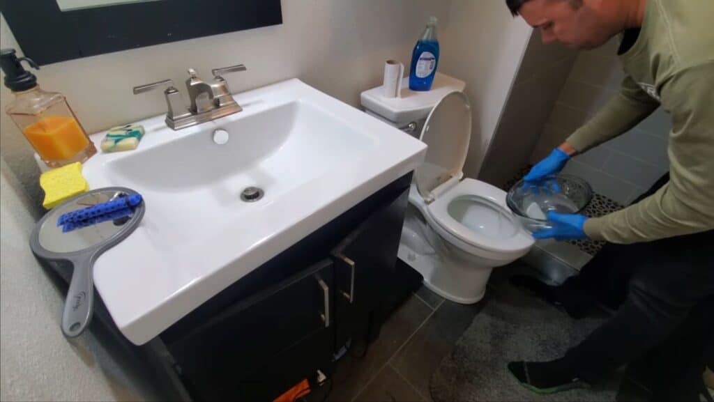 How To Dissolve Toilet Paper In RV