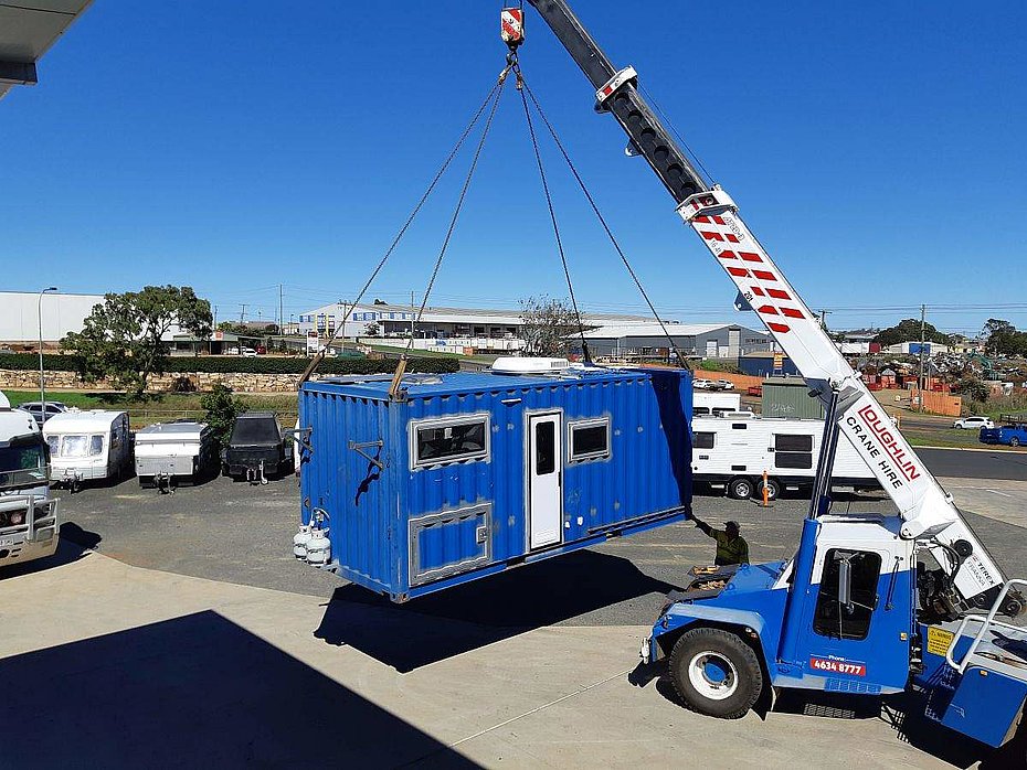 Custom 20′ Container Caravan