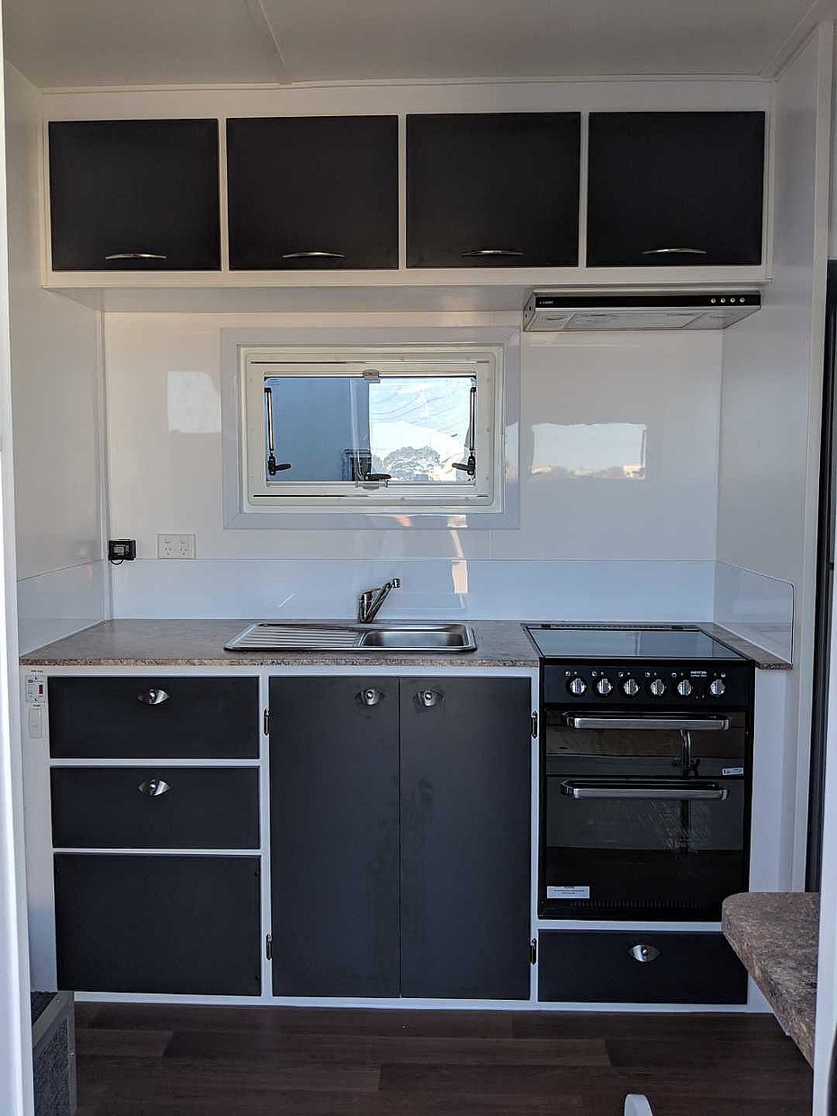 Custom 20′ Container Caravan