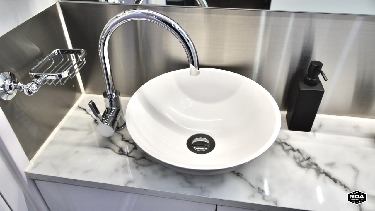 MDC XT16HR East West Camper | RVs of America