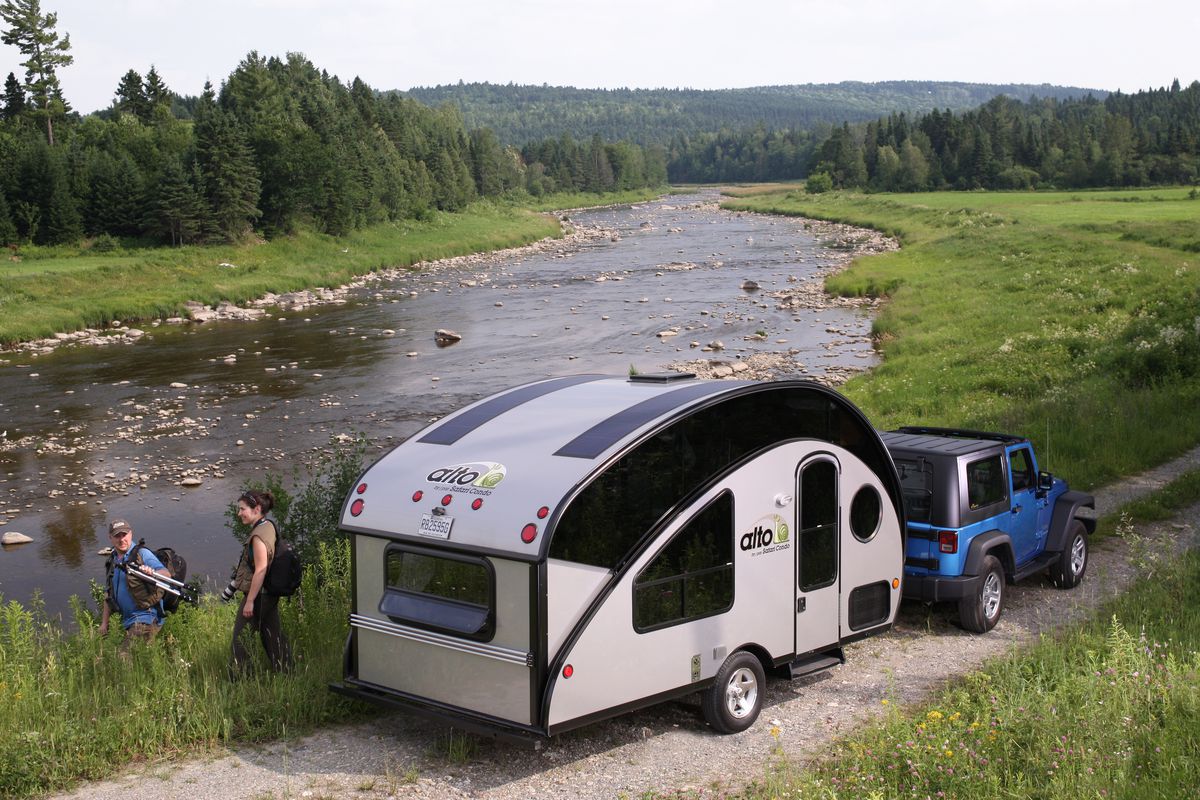 Top 10 UltraLightweight Travel Trailers Under 2,000 Lbs