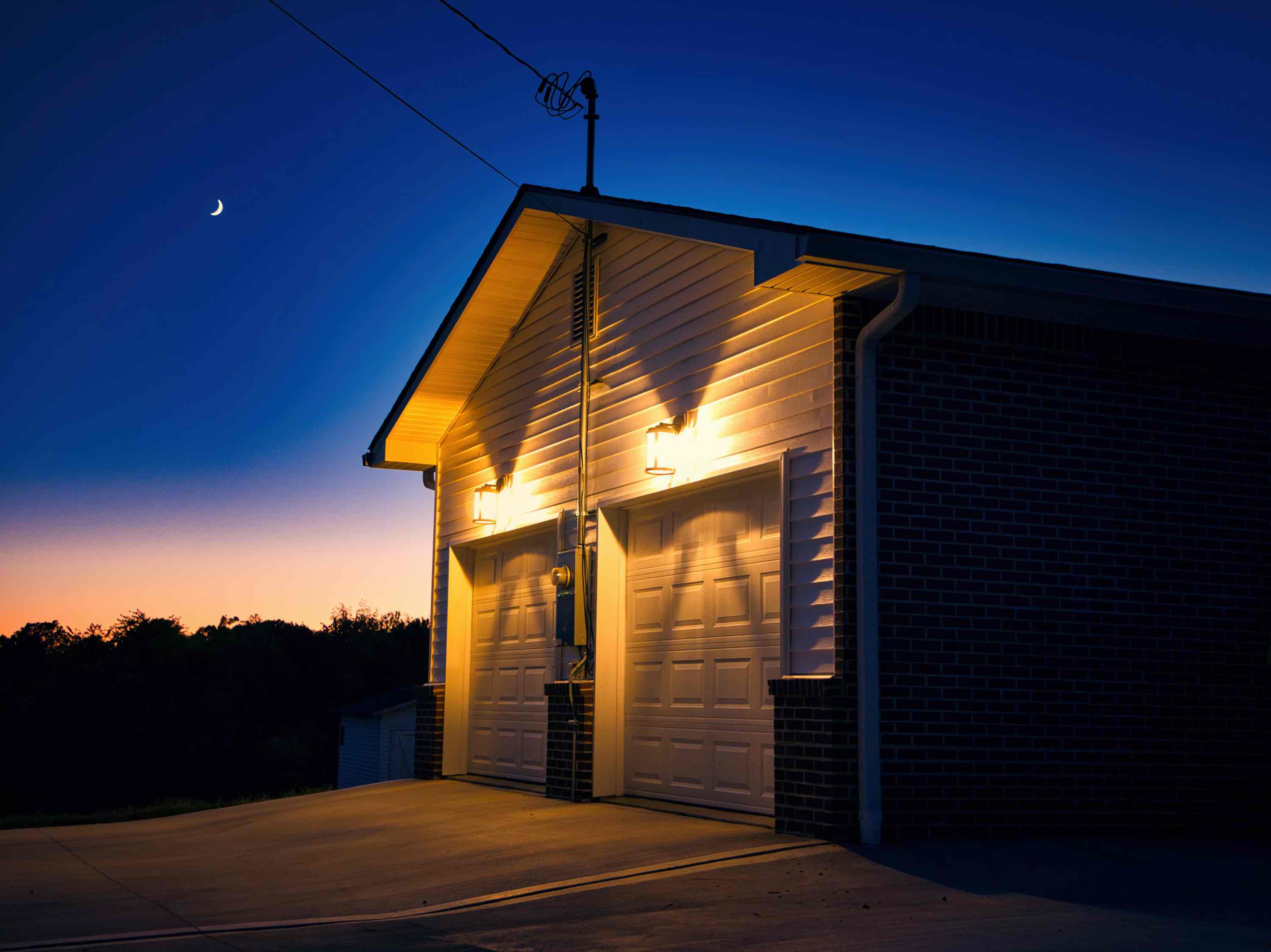 Gill Road Garage - Ryan Pros