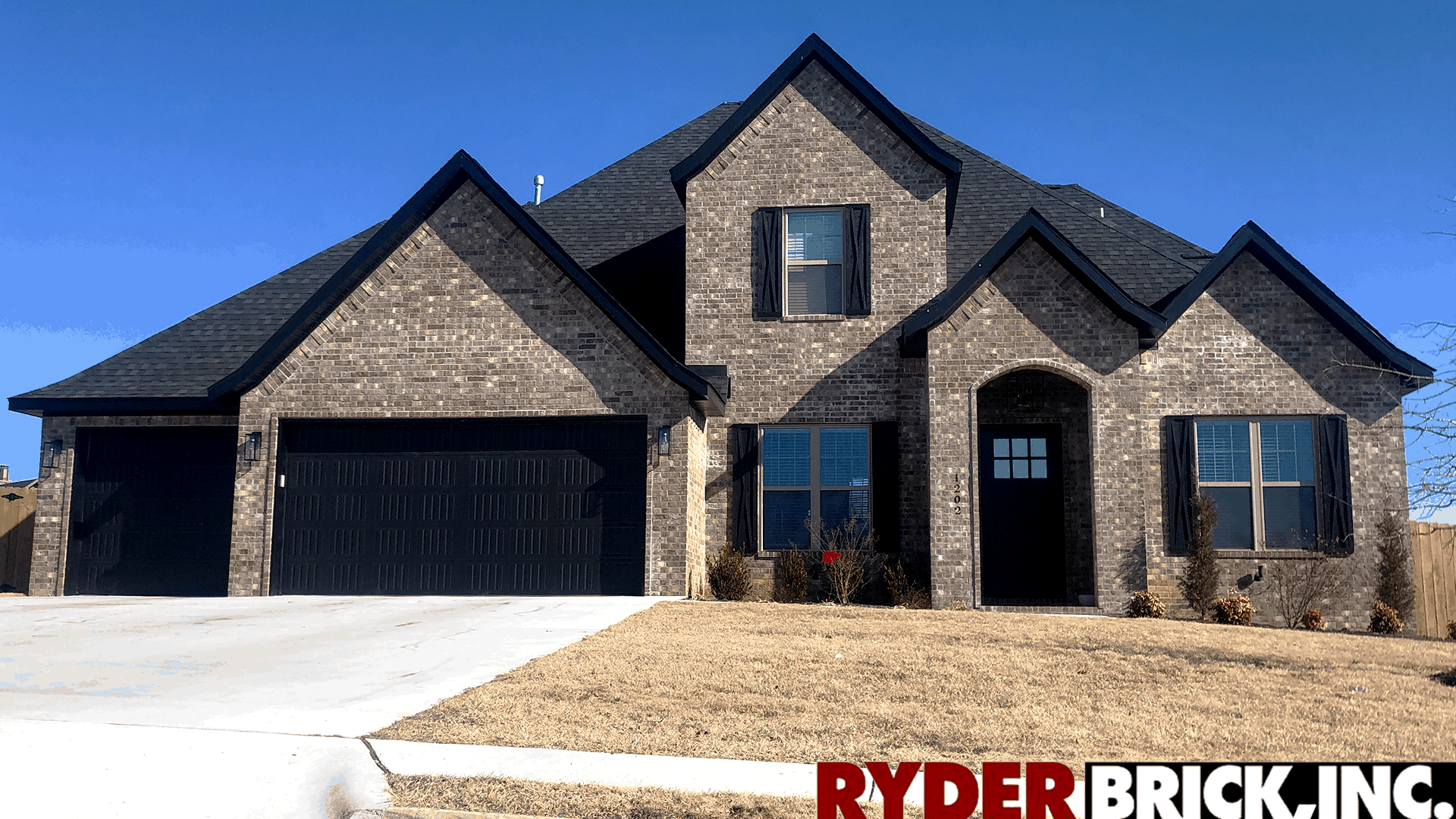 Triangle Brick Collection 2024 Ryder Brick, Inc.