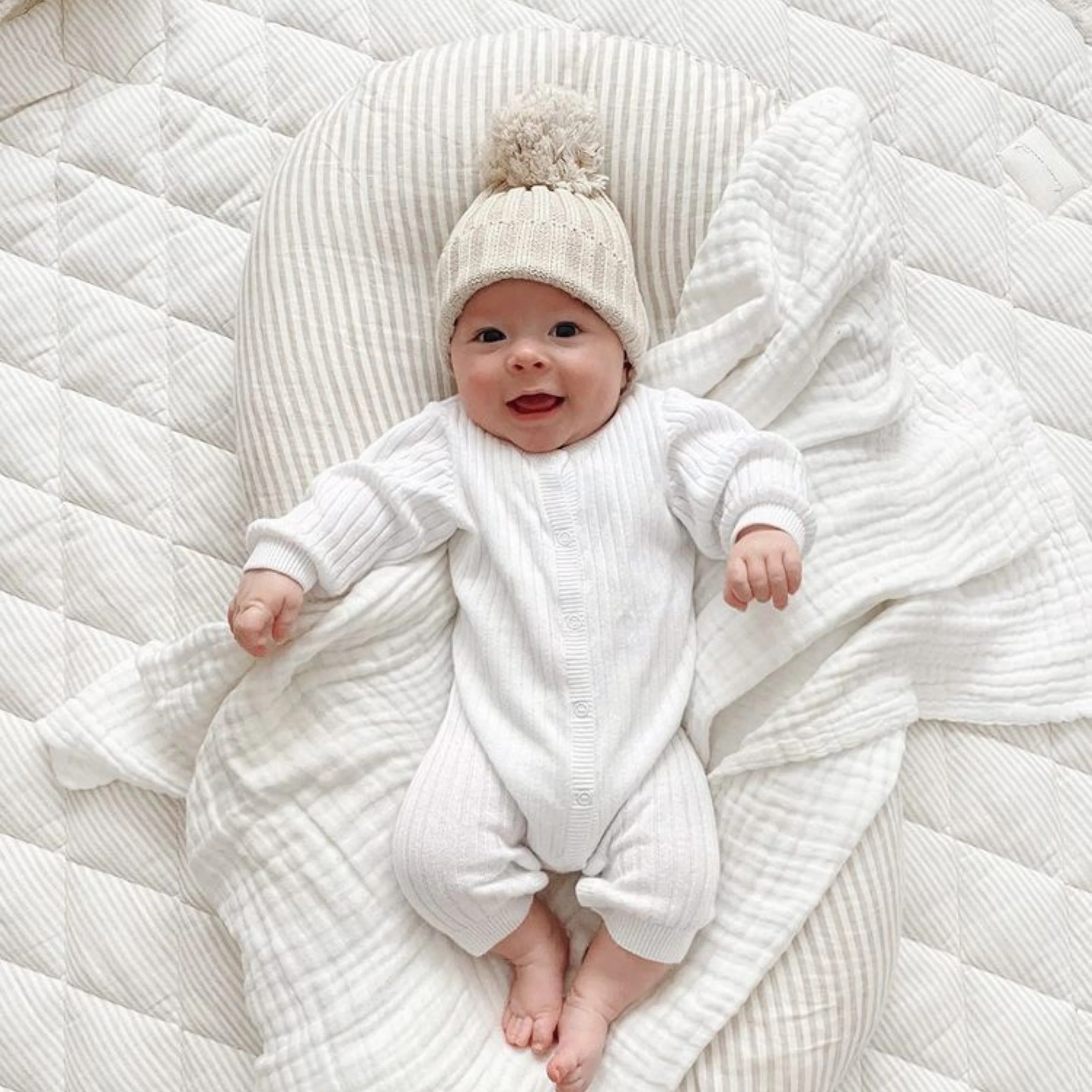 Linen Social Baby Lounger Natural Stripe Sable Bebe