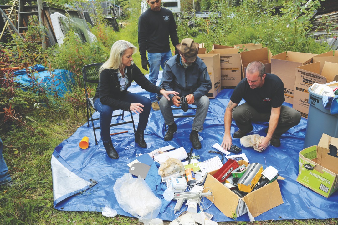 From the (Uncluttered) Desk of Dr. Robin Zasio Sactown Magazine(025)