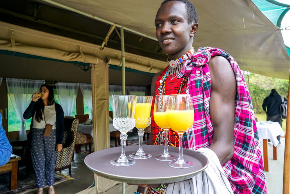 The Ultimate Tipping Guide while on a Kenya safari