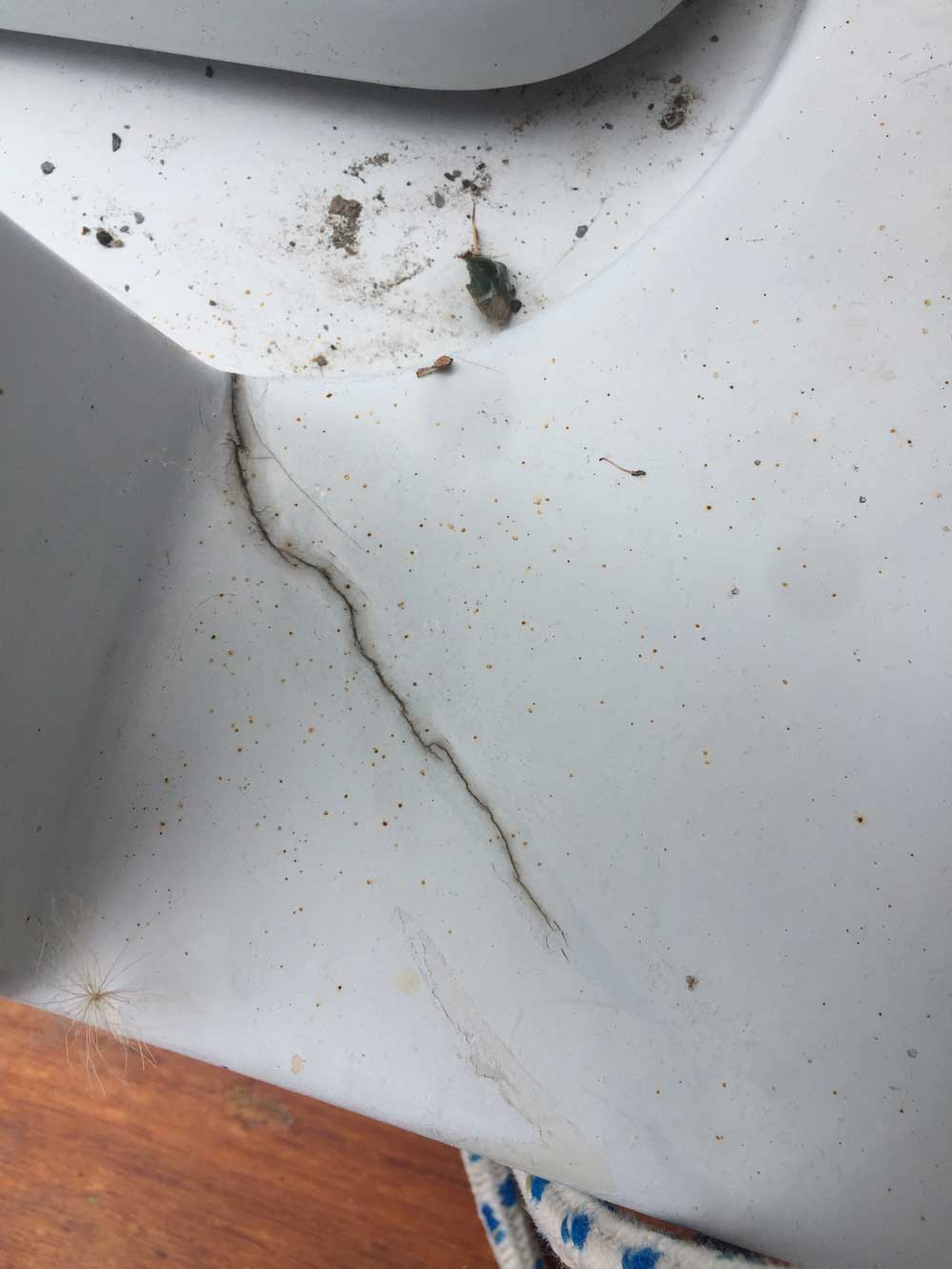 Stress cracks on GRP boats Safe Skipper Boating & Safety Afloat Apps for phones & tablets