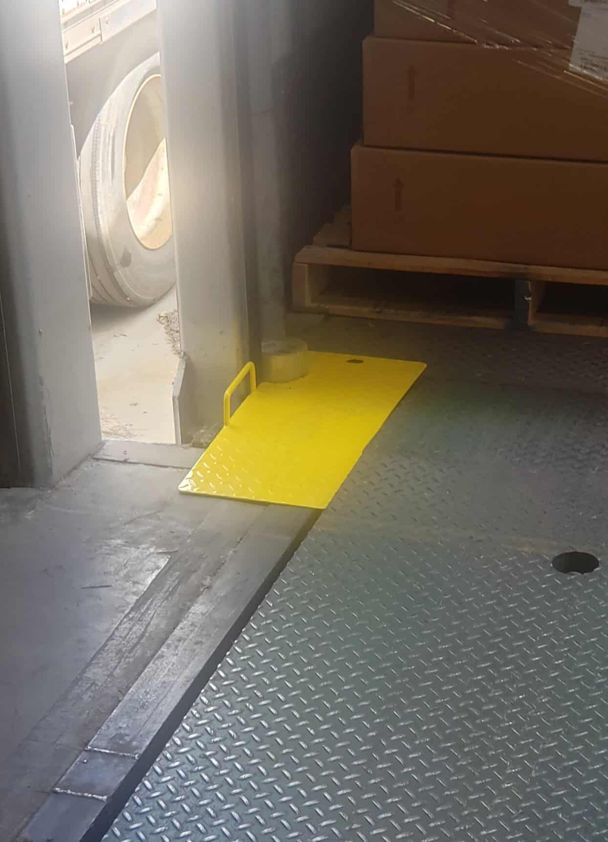 Dock Plate Gap Cover