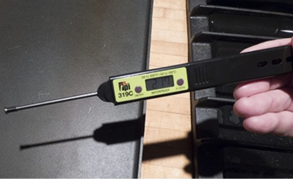 319C Pocket digital thermometer Safety First Group