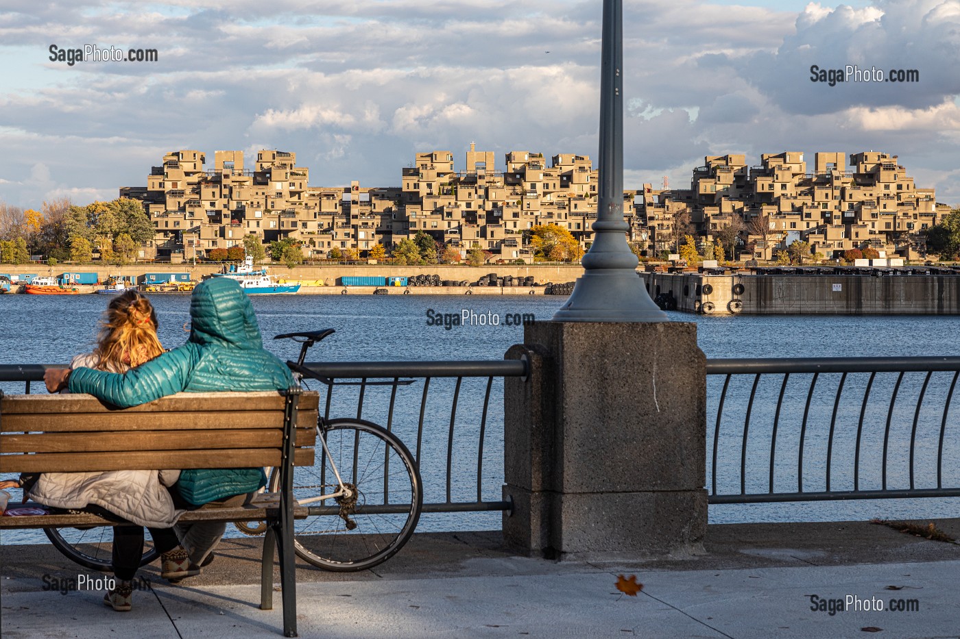 photo de CITE DE HABITAT 67 DE L'ARCHITECTE MOSHE SAFDIE, CONSTRUCTION