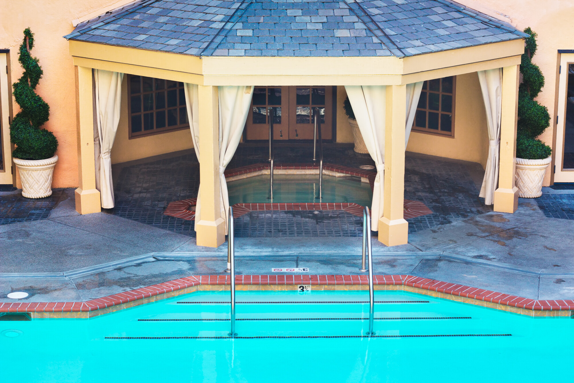 custom pools and spas Katy Texas Pool Builder Sahara Pools Katy, TX