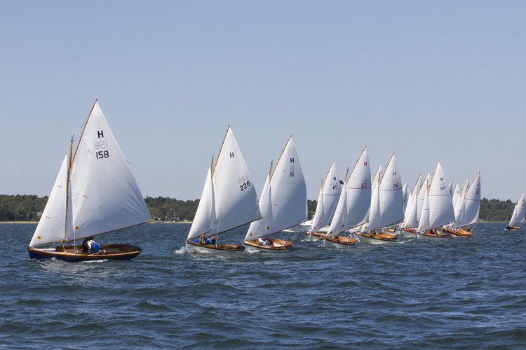 Herreshoff Twelves 100 Years on Buzzard’s Bay >> Scuttlebutt Sailing