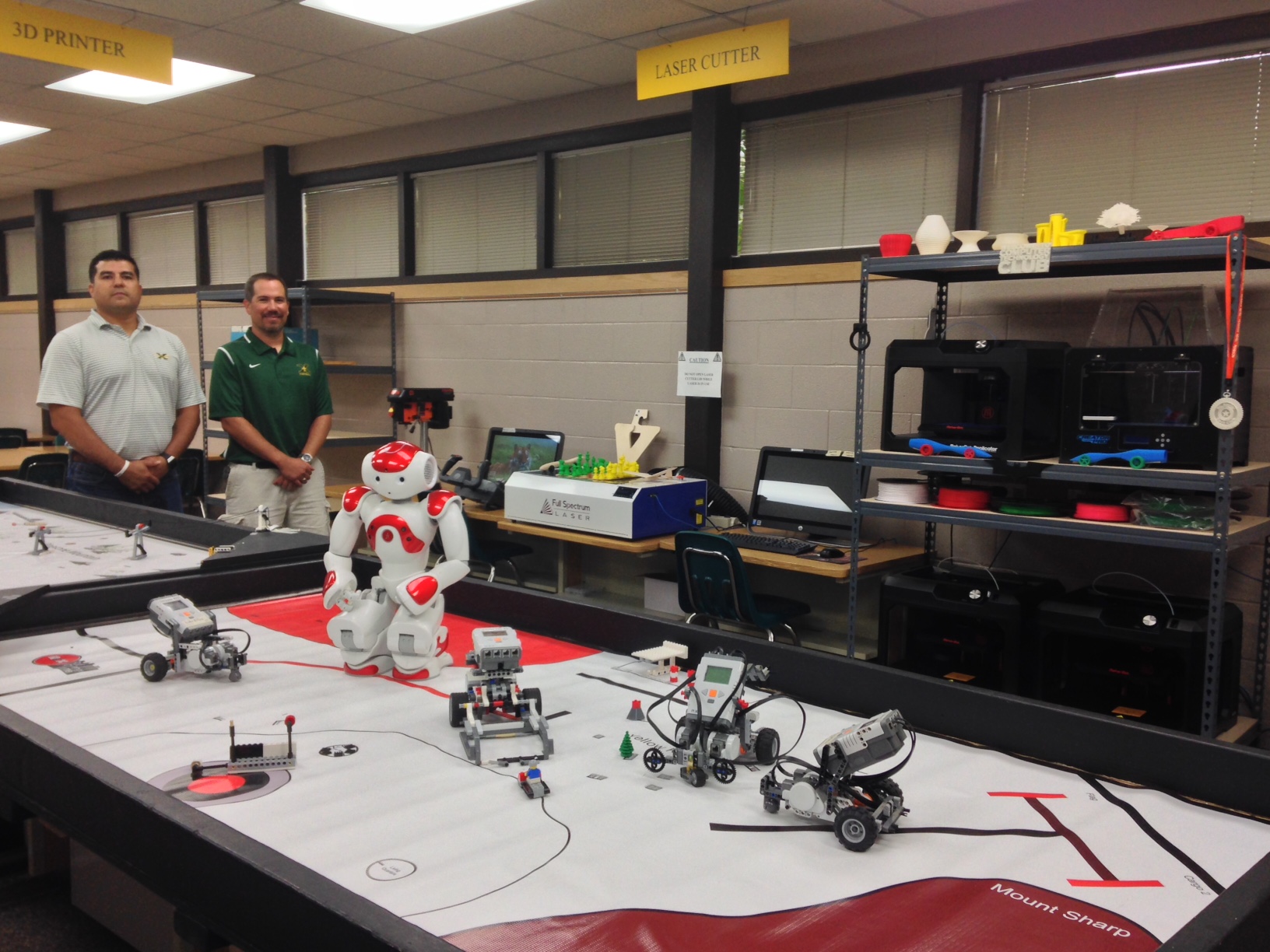 Innovation Lab Louisville STEAM School St. Xavier High School