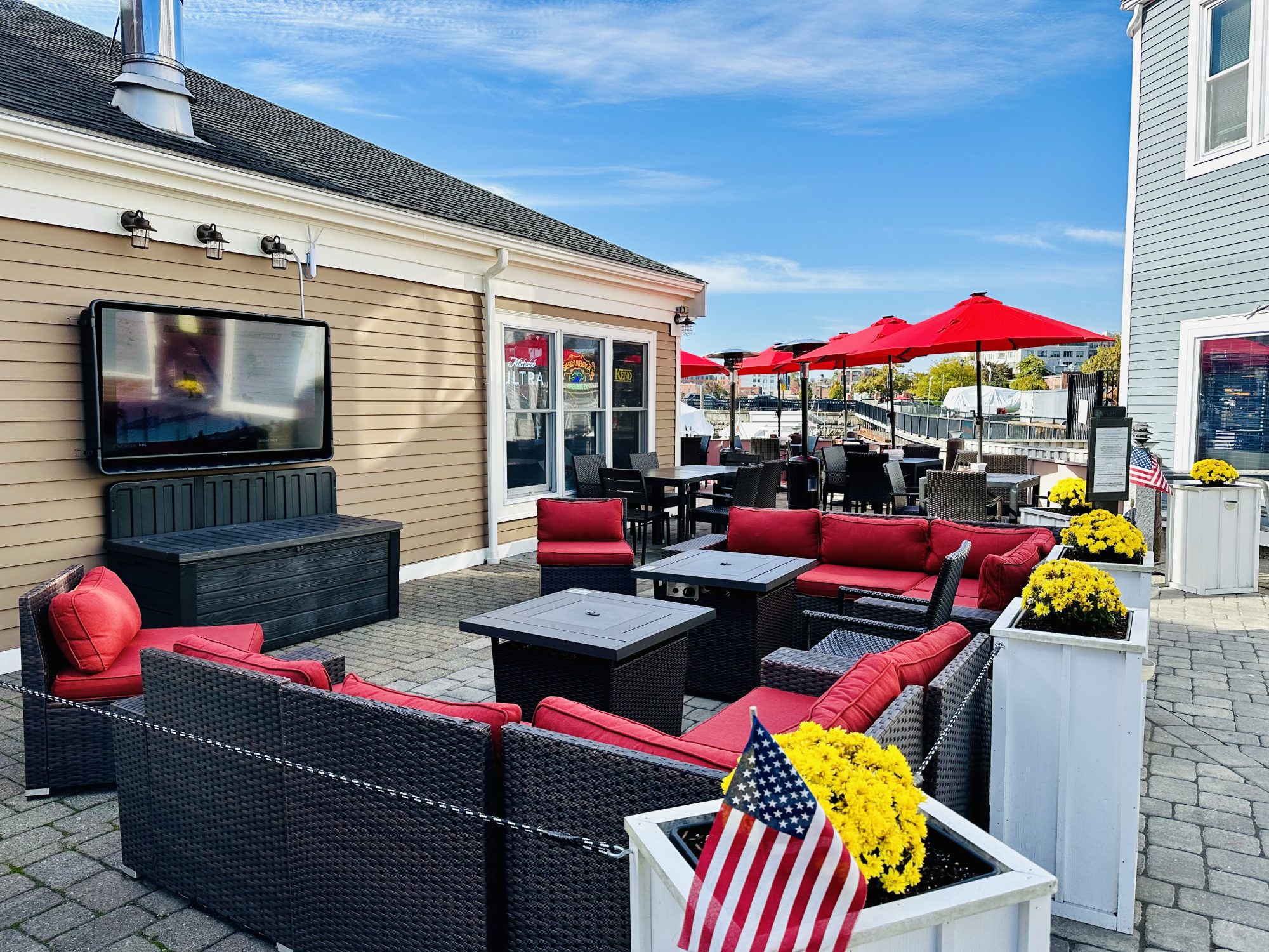 The Longboards Restaurant & Bar Salem, MA