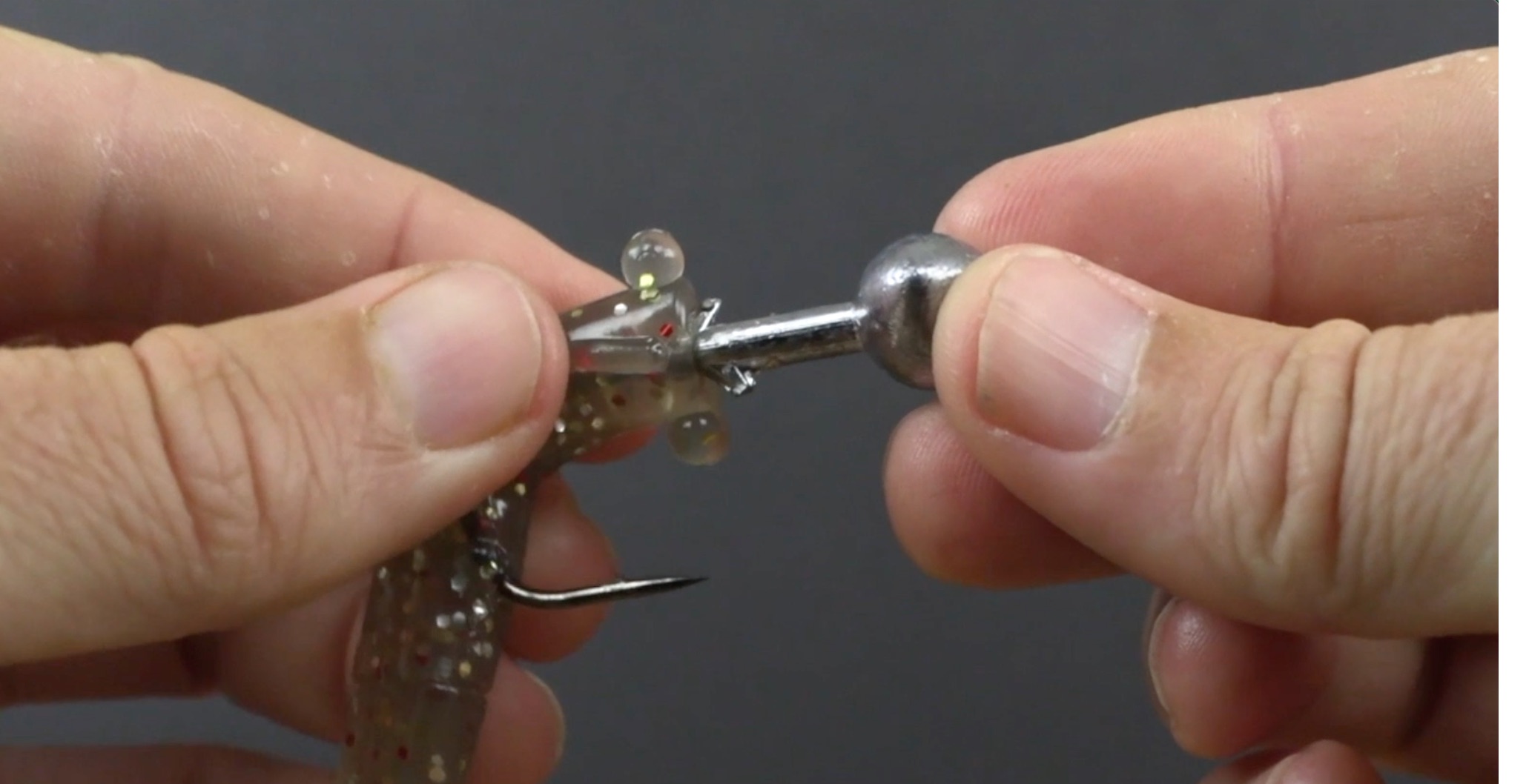 Simple Rigging Hack To Protect Soft Plastics [The 90 Degree Load]