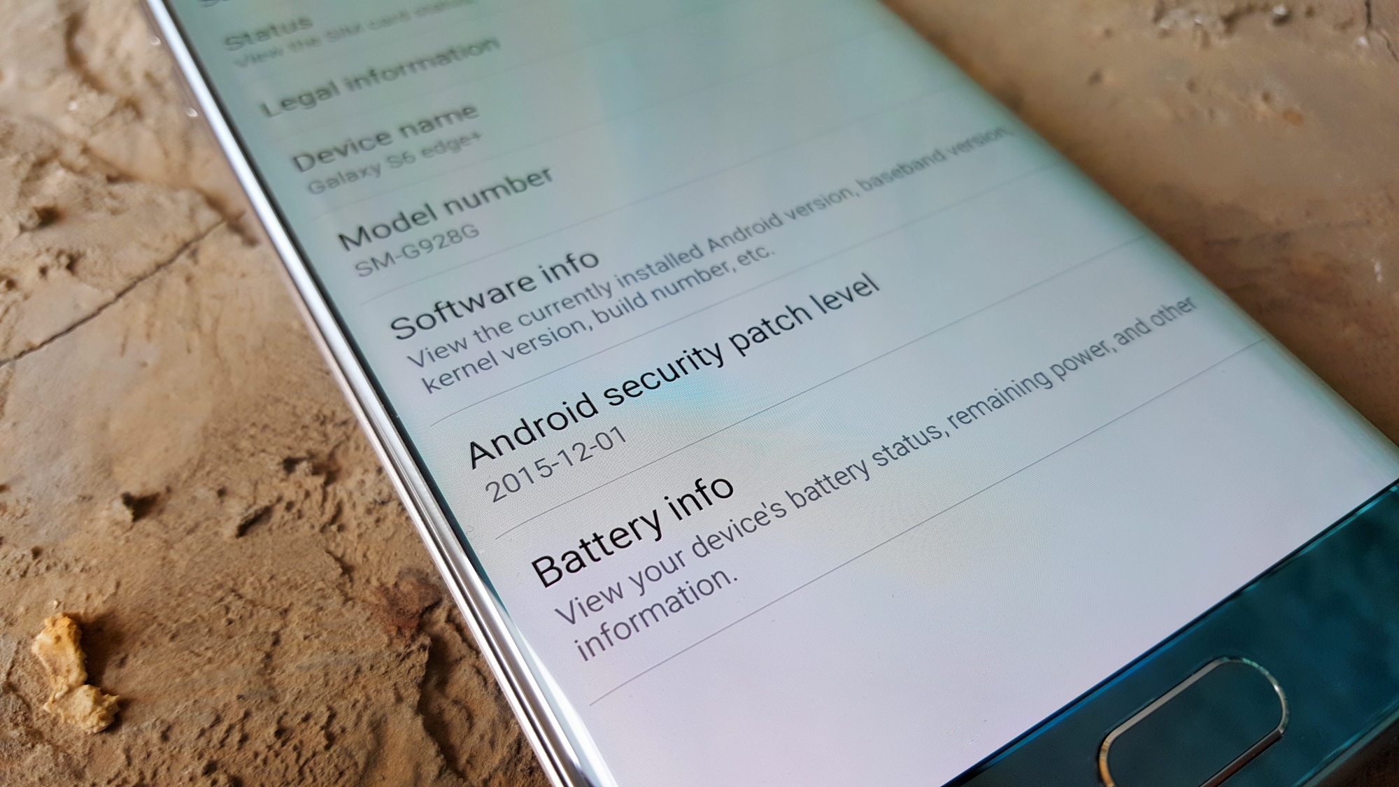 Samsung starts rolling out January security update for flagship