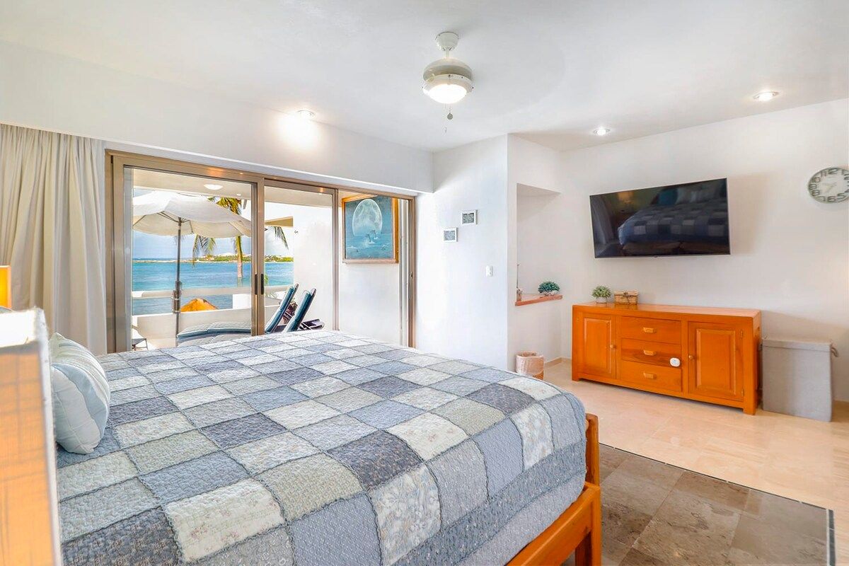 Beachfront Paradise 2 BR in Puerto Aventuras Puerto Aventuras, QR