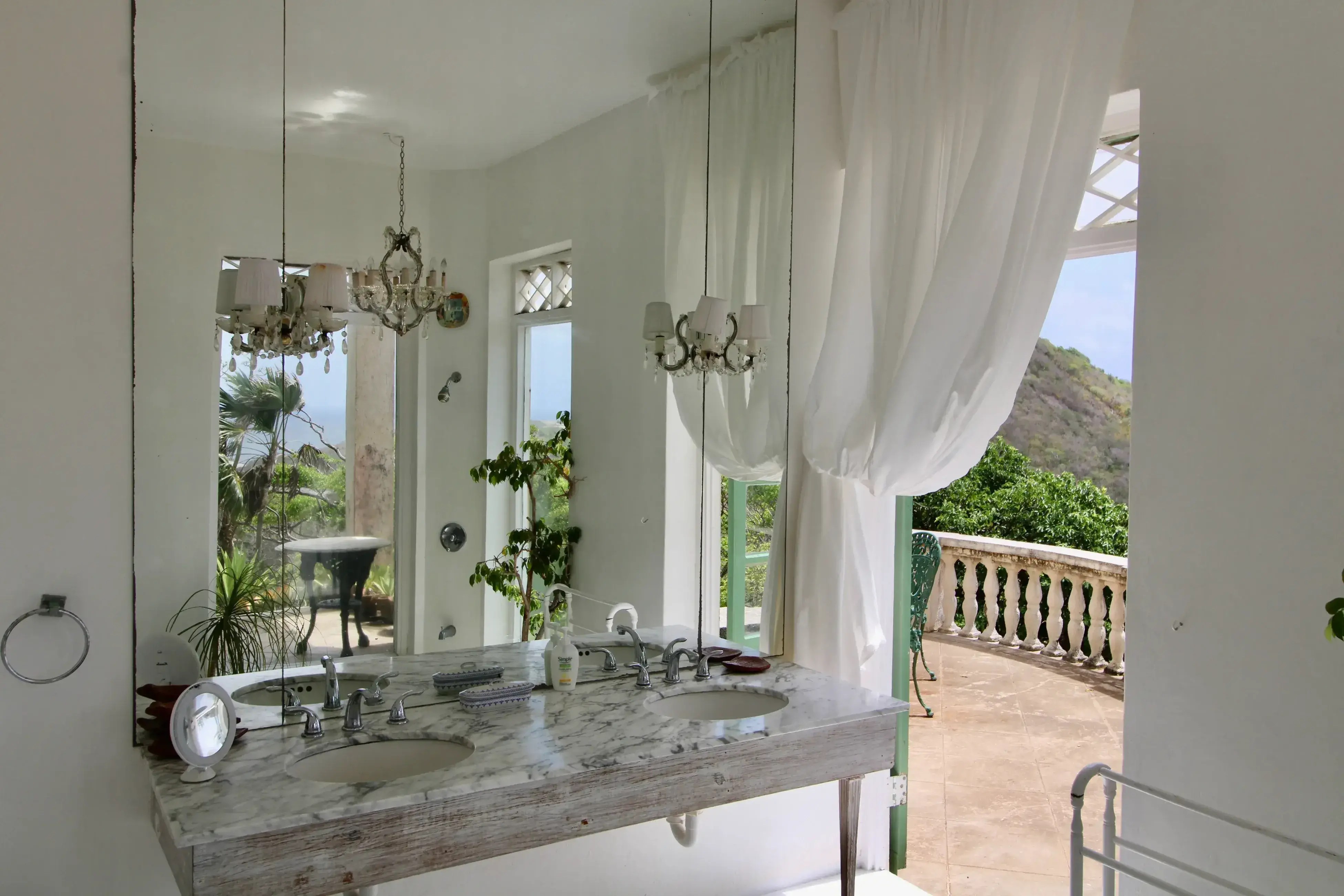 cappavilionansegaletcapestategrosisletstlucia