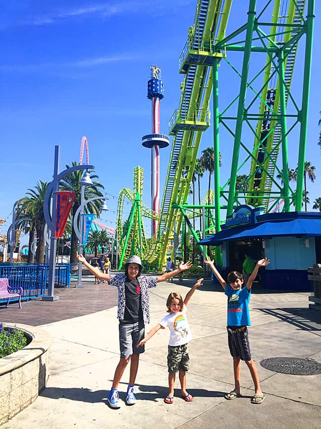Why I LOVE my Knott's Berry Farm Season Pass Popsicle Blog