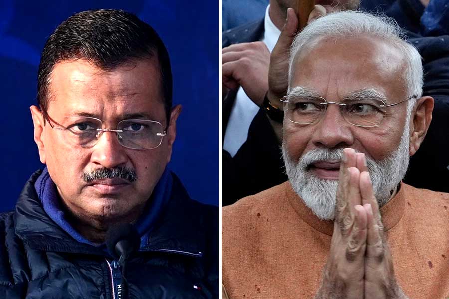 ‘ভারত ১০০ শতাংশ শুল্ক চাপাক আমেরিকার উপরে!’ মোদির কাছে আর্জি কেজরির