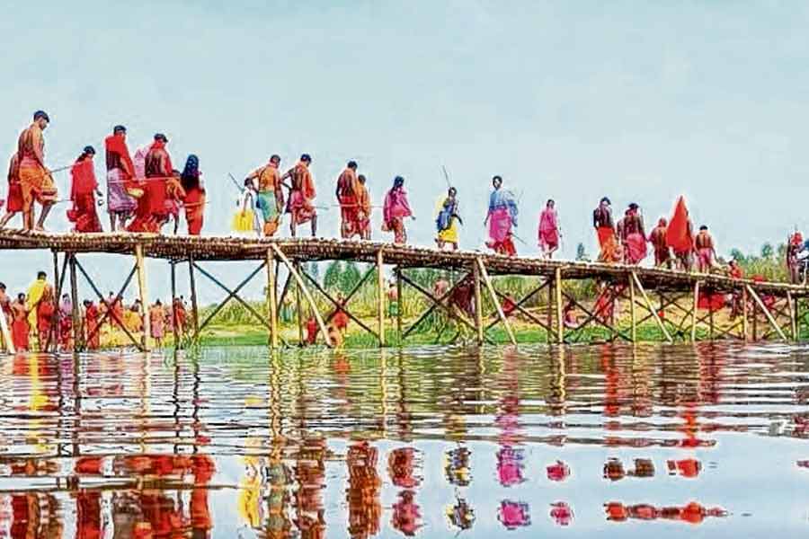 এবার বিষ্ণুপুরে ষাঁড়েশ্বর মন্দির খুললেও গাজনে সন্ন্যাসীদের পুজো বন্ধ, বাড়ছে ক্ষোভ