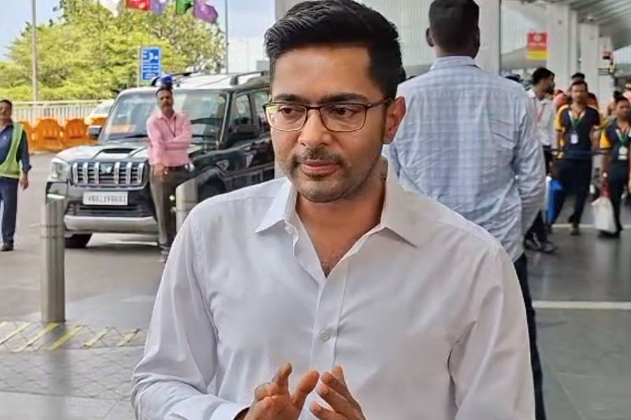 কোচবিহারের বাসিন্দাকে NRC নোটিস! ‘বাংলাভাষীদের টার্গেট বিজেপির’, ফুঁসে উঠলেন অভিষেক