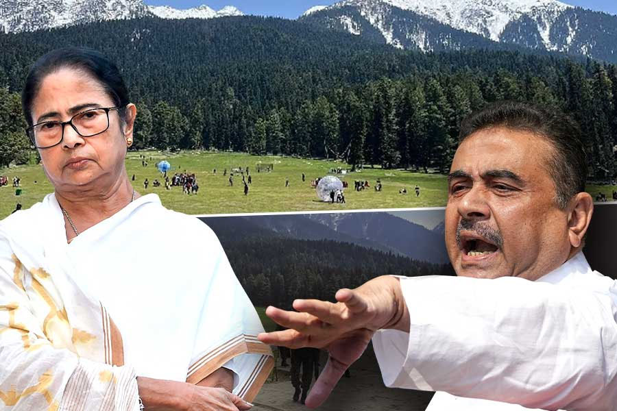 কাশ্মীর নিয়ে শুভেন্দুর মন্তব্যে ক্ষুব্ধ খোদ বিজেপি, তৃণমূলের পর সুর চড়াল ন্যাশনাল কনফারেন্সও