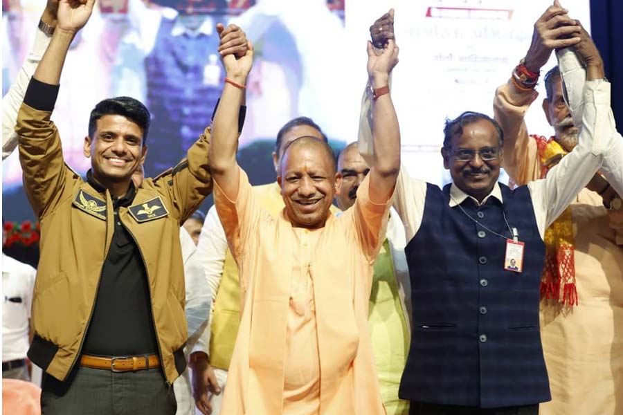 ‘শুভাংশু শুক্লর মতো হোক তরুণ প্রজন্ম’, ভূমিপুত্র ভারতীয় মহাকাশচারীকে সংবর্ধনা যোগীর