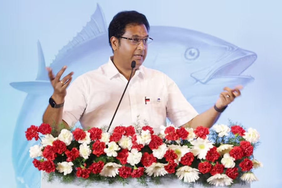 ‘হিন্দি বলয়ে আজও পতির পুণ্যেই সতীর পুণ্য’, তামিলনাড়ুর মন্ত্রীর মন্তব্যে তুঙ্গে বিতর্ক