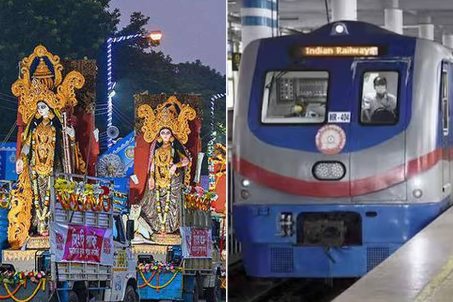 রবিতে পুজো কার্নিভাল, ভিড় সামলাতে বাড়তি মেট্রো চলবে কলকাতায়