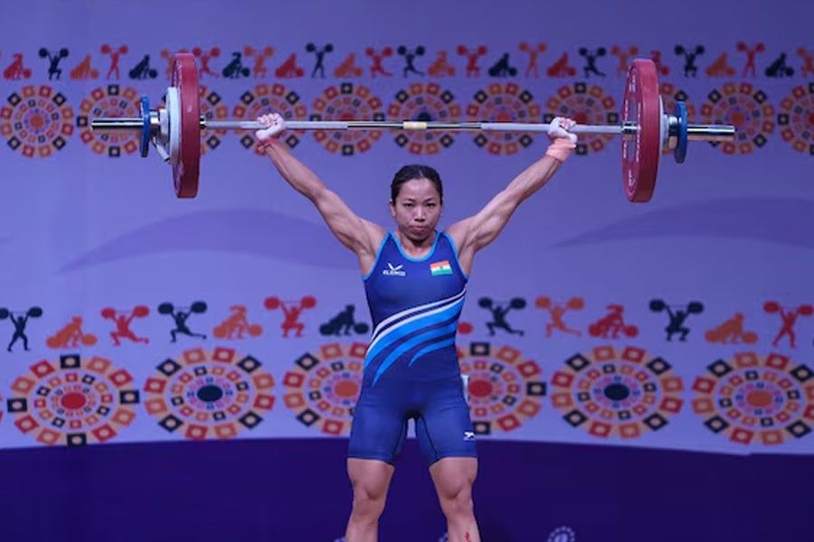 Indian Olympic medalist Mirabai Chanu wins silver