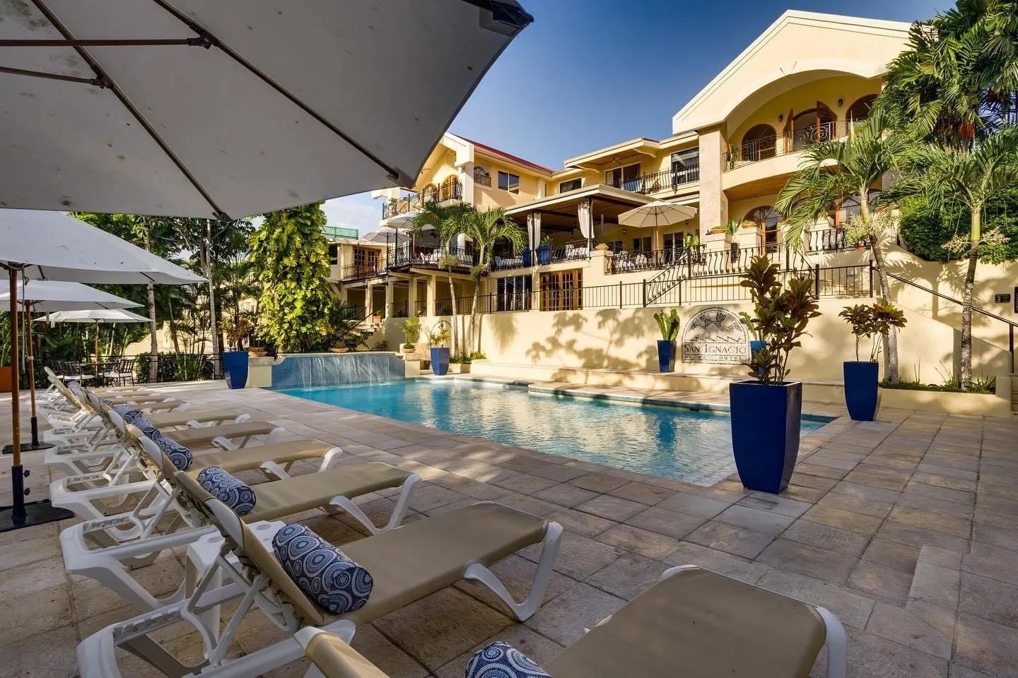 Family & Senior Travel in Belize 2024's Best Experiences Unveiled