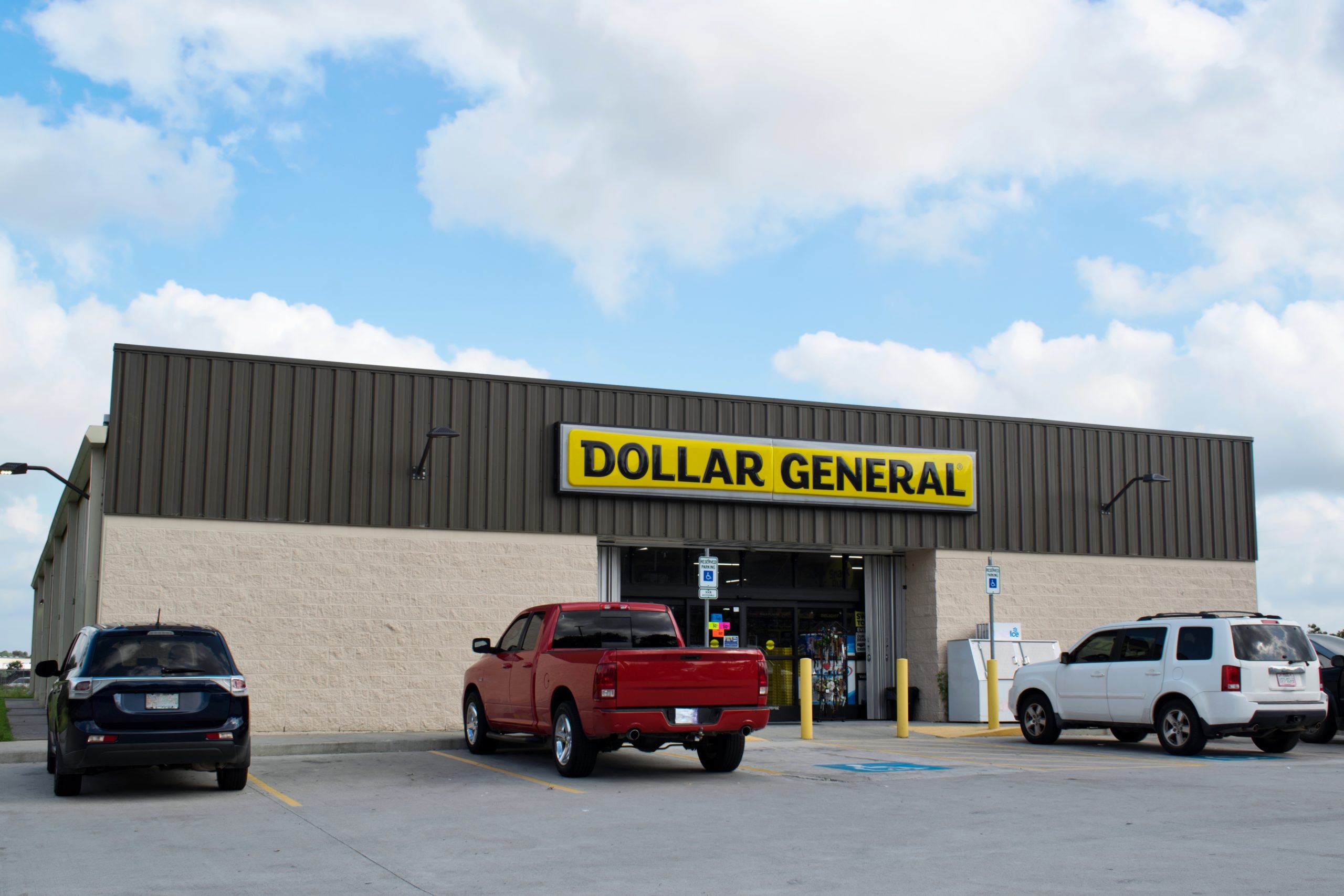Dollar General Grocery Store Sansome