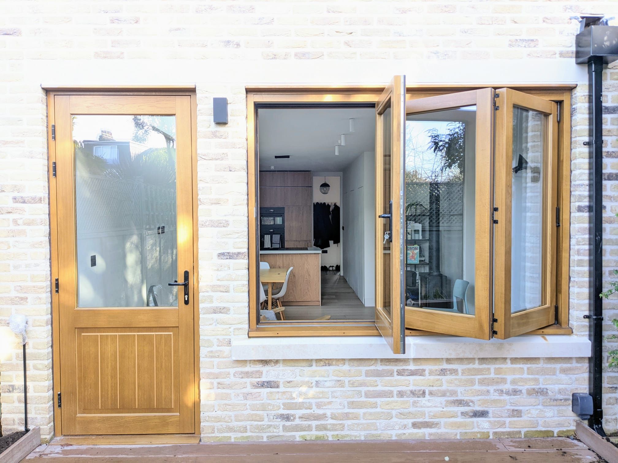 48 York Road, Teddington, London sashline.co.uk