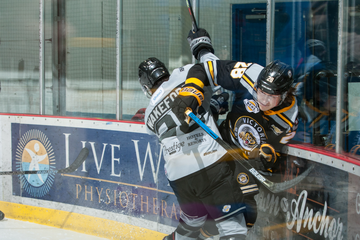 Preview Backs Enter Enemy Territory for Game 3 With 20 Series Lead