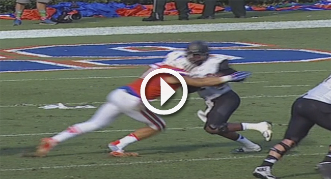 Video Gators DL ejected after targeting call for huge hit on Vandy QB