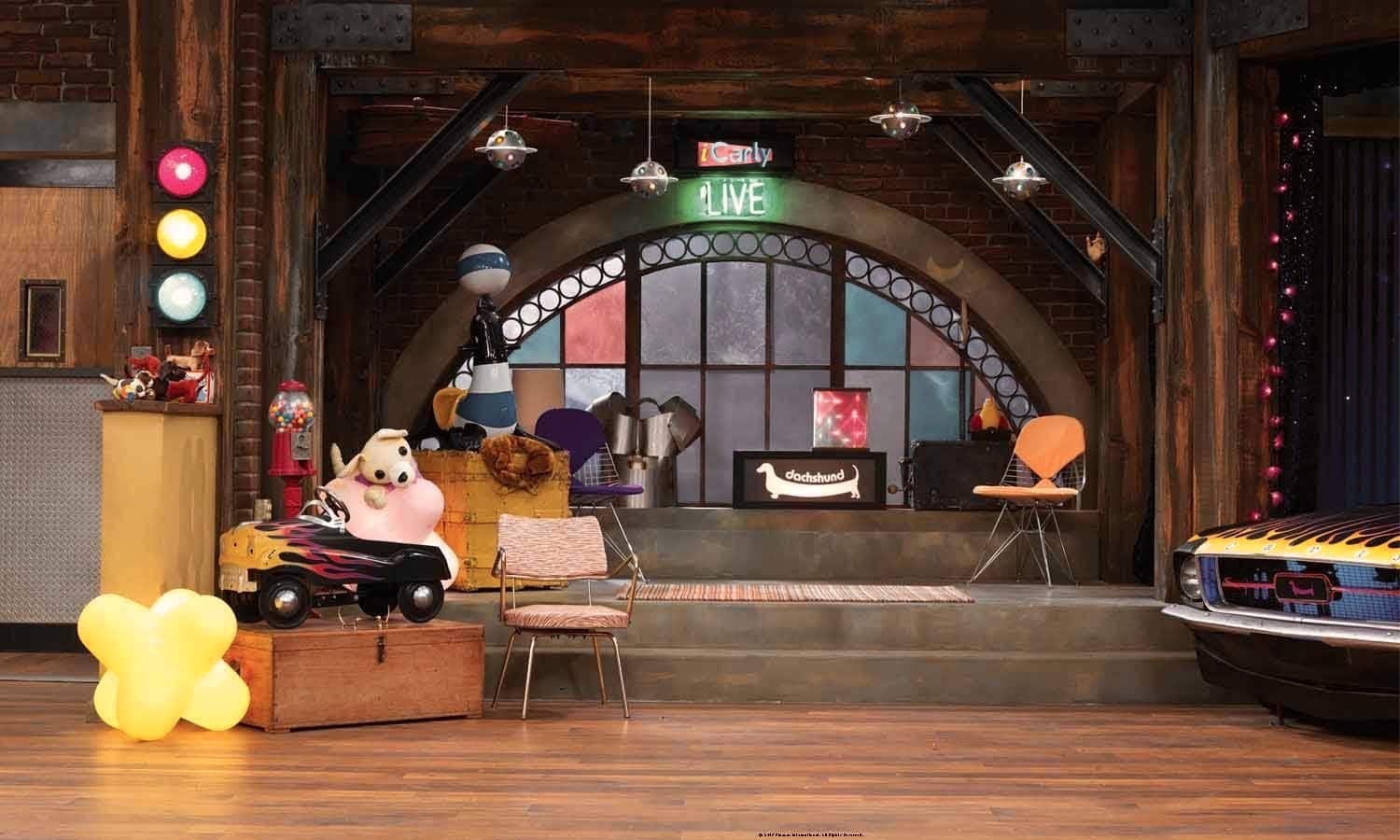 The Best Zoom Backgrounds & Microsoft Teams Backgrounds For Video