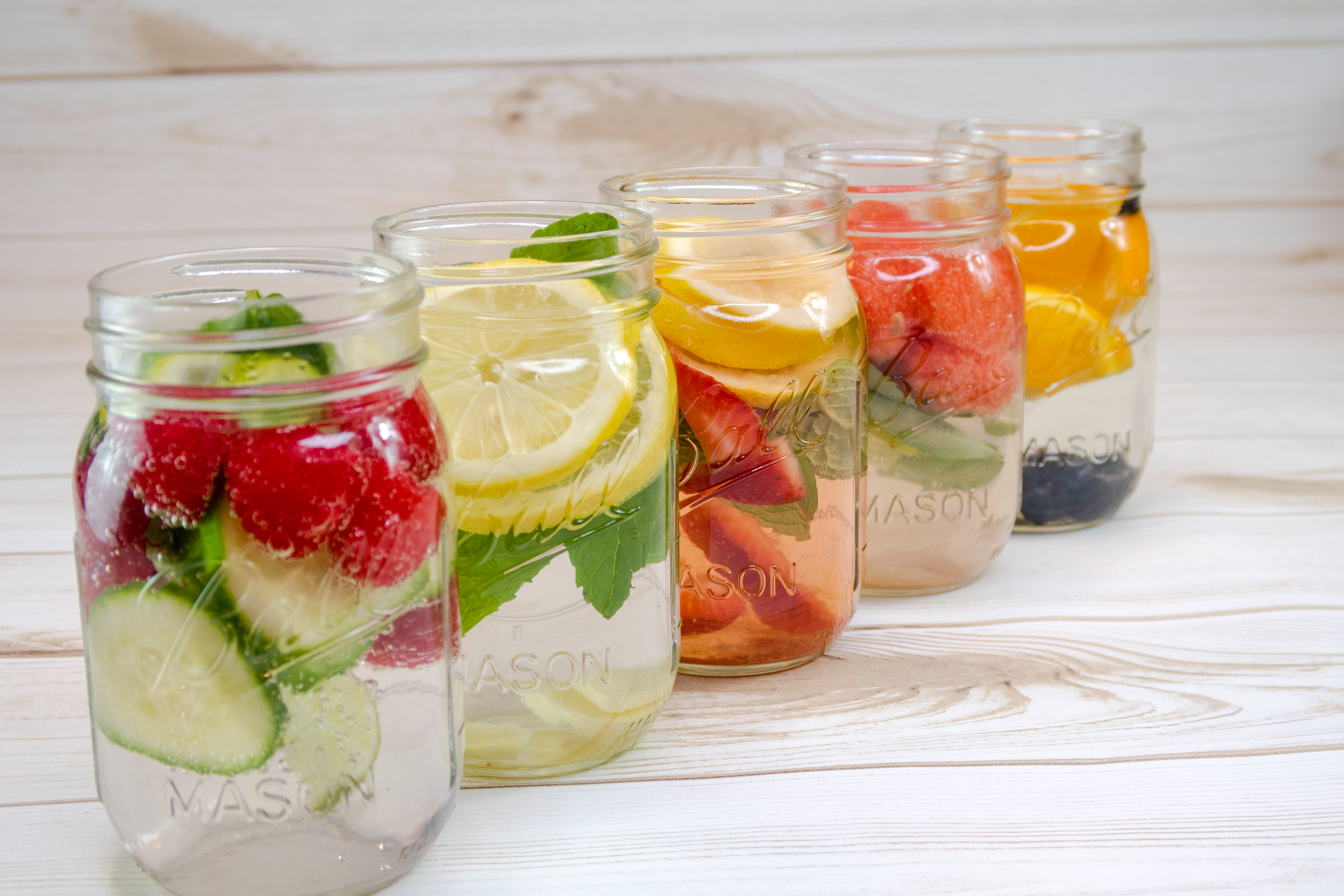 5 Delicious Fruit Infused Water Recipes (Detox Water) SAVVE