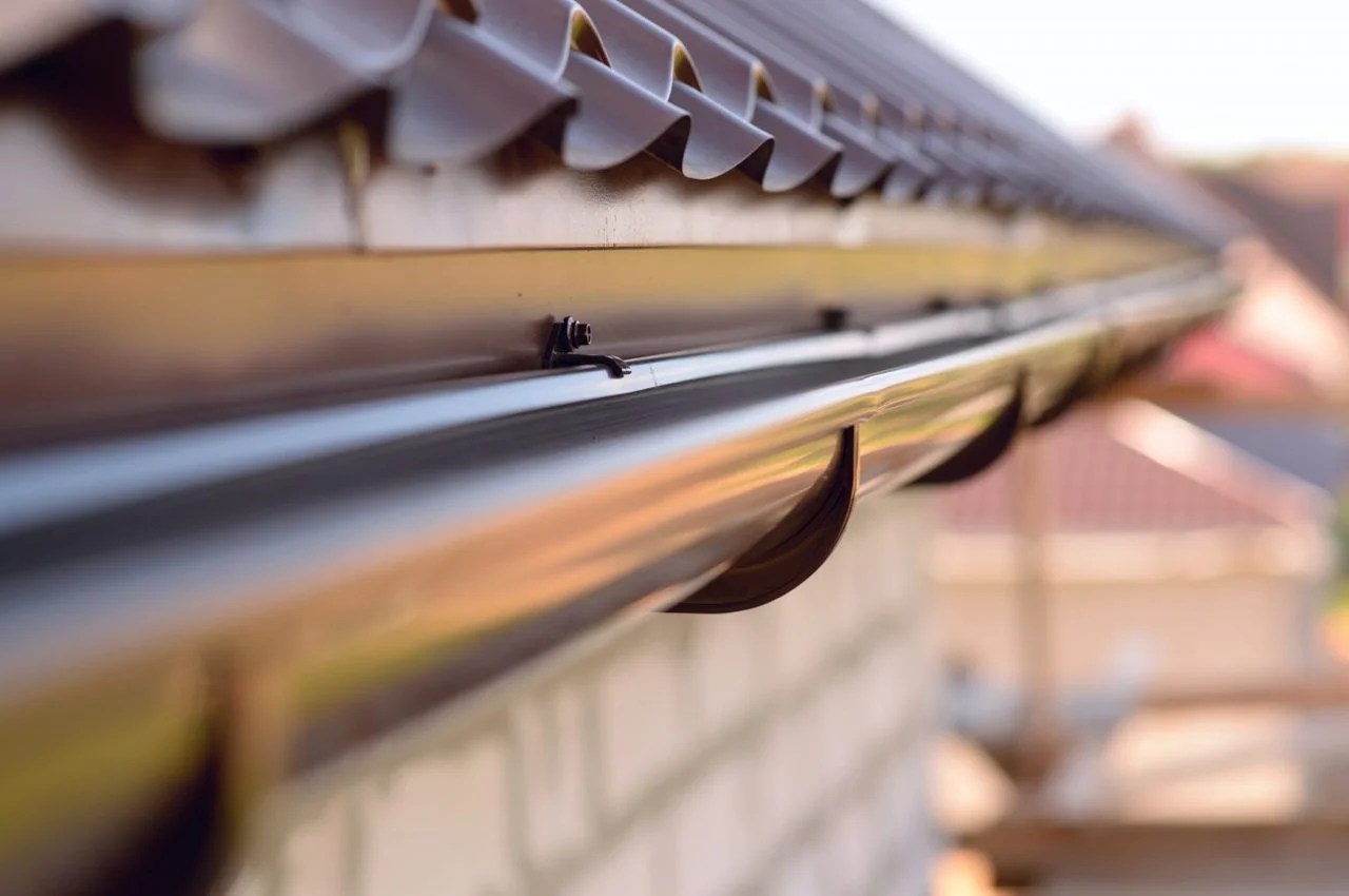 Gutter Repair: A Do-It-Yourself Guide | 12 Best Tips