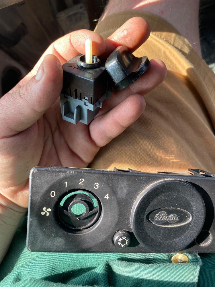 Blower fan keeps burning plug ScannerDanner Forum SCANNERDANNER