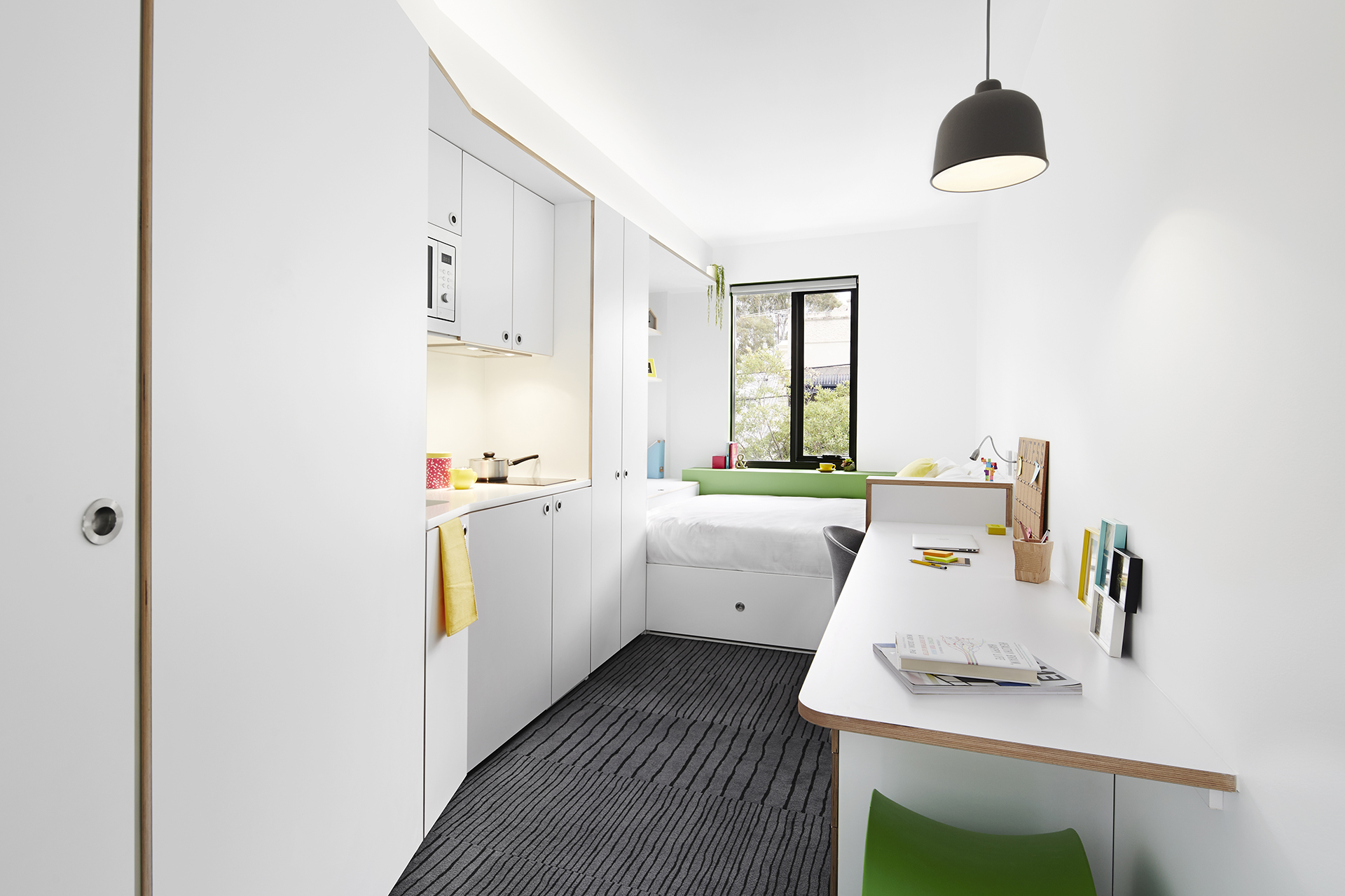 Medium Student Studio Apartment at Abercrombie St Scape