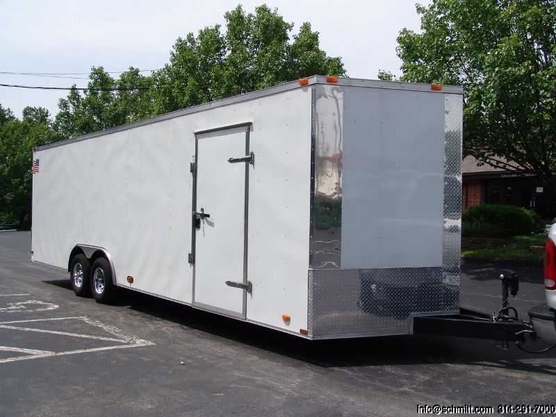 2011 HURRICANE CARGO HEAVY DUTY 8.5 X26' ENCLOSED CAR HAULER — Daniel