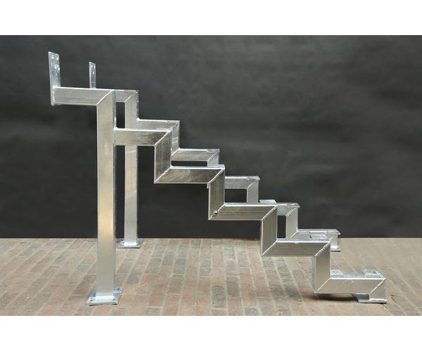 Unterkonstruktion aus Rechteckrohr für eine Treppe