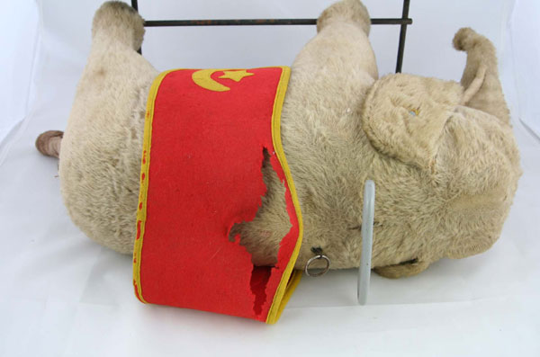 Alter Steiff Elefant auf Rädern, mit Knopf im Ohr, Speicherfund eBay
