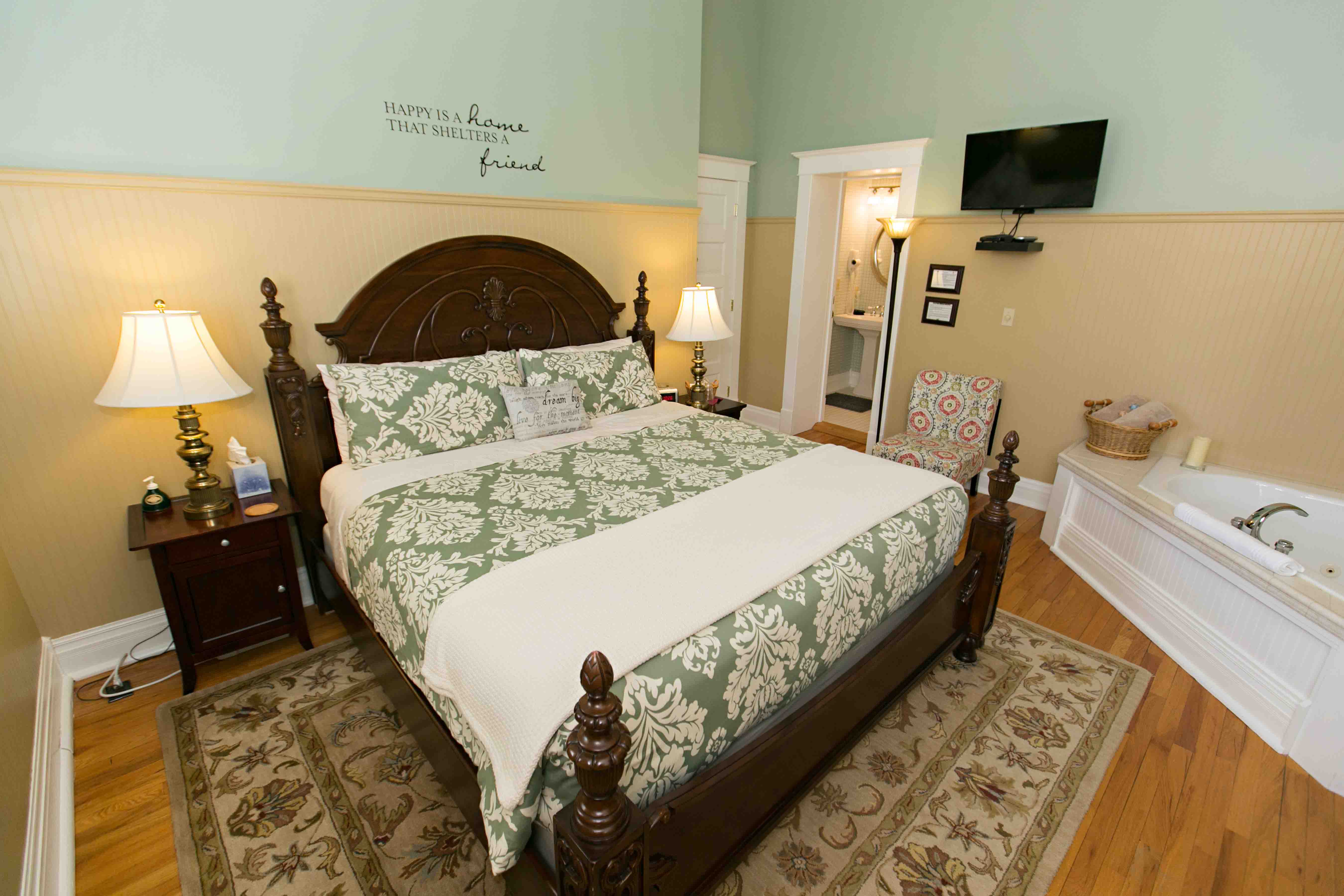 Elegant Bed and Breakfast Getaway in Rocheport Missouri